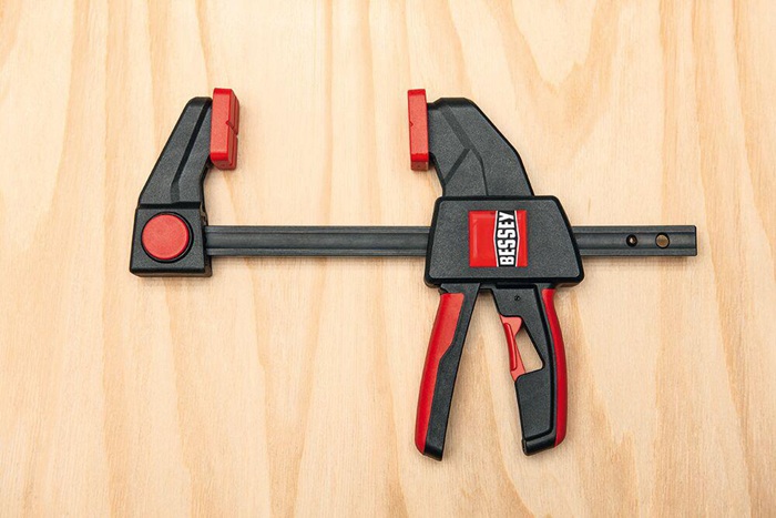 4000831449 - Detailbild3_Einhandzwinge EZS Spann-W.600mm A.80mm Spreiz-W.170-810mm BESSEY