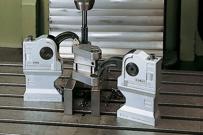 4123716020 - Detailbild5_BAS Spannhöhe 97mm A.60mm m.AL-Druckschuh offen Bessey