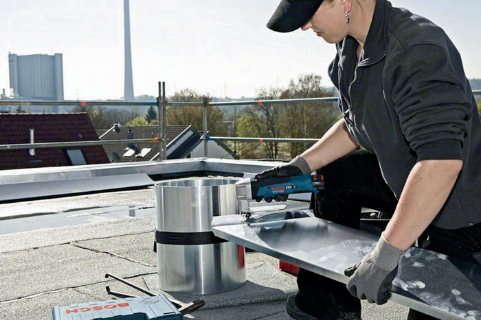 4681102106 - Detailbild2_Akku-Blechschere GSC 12V-13 Prof.12 V 2 Ah 1,3mm 0-3600min-¹ BOSCH