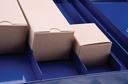 5000680972 - Detailbild2_Regalelement LOGS 20 H520xB540xT390mm blau RAL 5022 m.Rasterstanzung 3 Fbd.LOGS