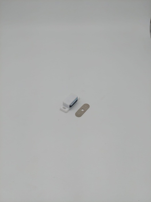3000271732 - Detailbild_Magnetschnäpper Ku.weiß 2kg M-Beschläge