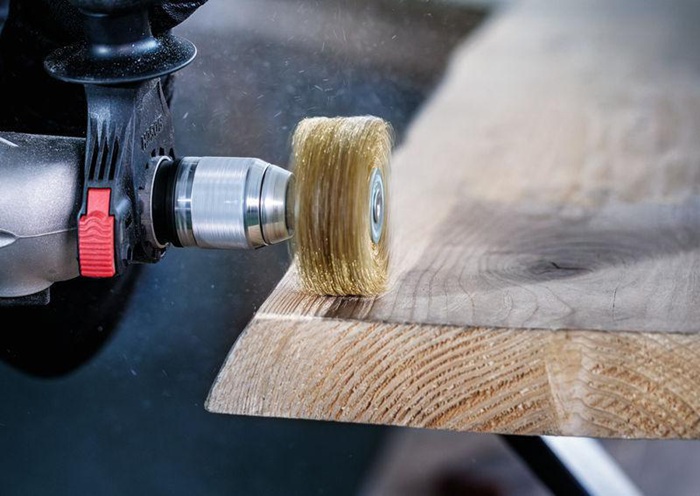 8000344008 - Detailbild_Scheibenbürste PRO Wood Clean D.80mm Draht-St.0,2mm Bürsten-B.35mm Messing