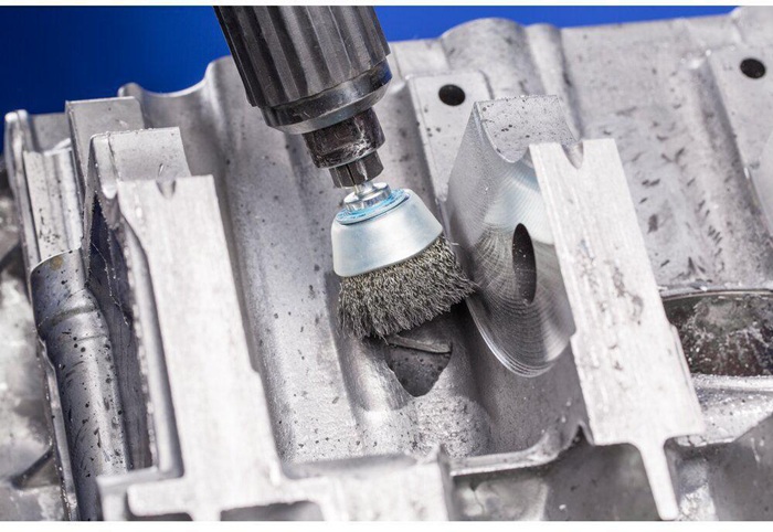 8000435476 - Detailbild_Topfbürste TBU INOX D.70mm Drahtstärke 0,3mm VA Schaftaufnahme PFERD TOOLS