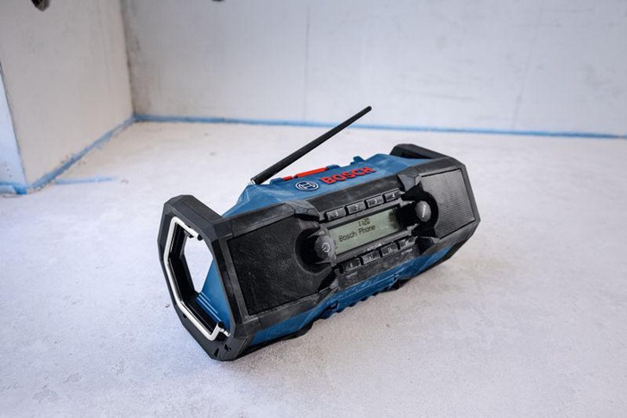8000771613 - Detailbild_Baustellenradio GPB18V-3SC 18V BOSCH