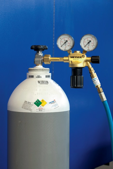 1200711260 - Detailbild3_Flaschendruckminderer CONSTANT 2000 Argon/CO₂ 300bar 32l/min W30x2-D.15.9/20.1