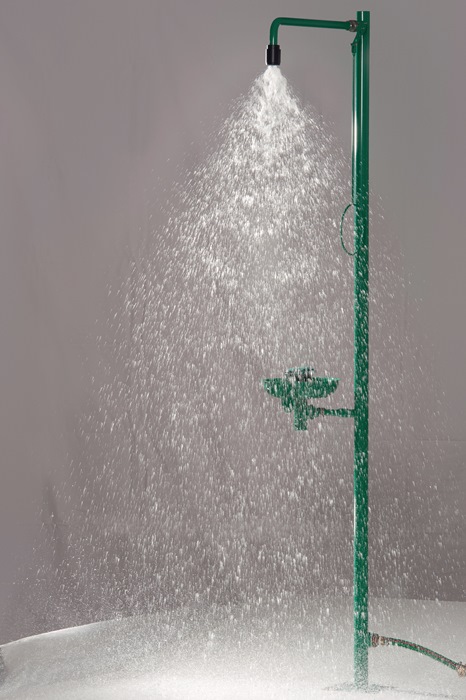 4000387004 - Detailbild_Notdusche ClassicLine m.Augendusche m.Auffangbecken Bodenmont.Anschl.3/4 IG Zoll