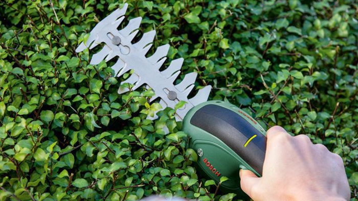 8001269133 - Detailbild4_Akku-Strauch-Grasscheren-Set EasyShear 3,6V Kap.1,5Ah Messer-L8/12cm m.Akku/Zub.