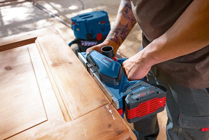 8004039153 - Detailbild_Akku-Hobel GHO 18V-26 Prof.18V 82mm 14000min-¹ BOSCH