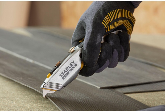 4000787010 - Detailbild3_Universalmesser FATMAX® PRO 2-IN-1 Gesamt-L.180mm einziehbar SB-verpackt STANLEY