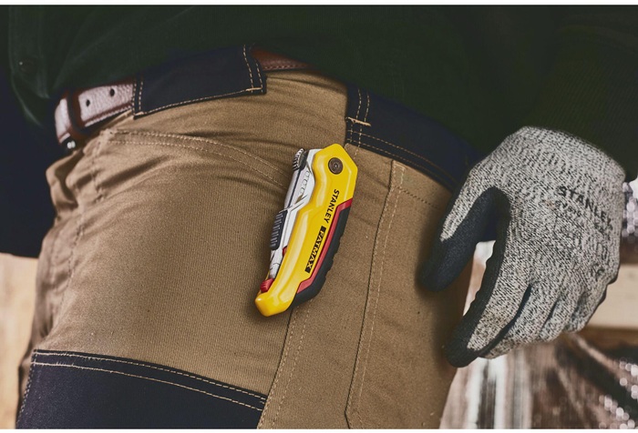 4000787039 - Detailbild_Klappmesser FATMAX® L.140mm Kl.einziehbar Geh.Ku.SB STANLEY