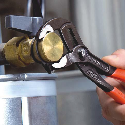 4000794282 - Detailbild4_Wasserpumpenzange Cobra® L.180mm Spann-W.36mm verchr.Ku.-Überzug KNIPEX