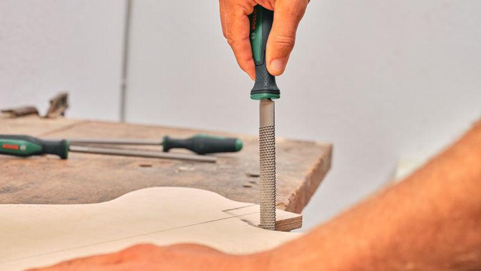 8005177567 - Detailbild3_Halbrund-Holzraspel L.200mm BOSCH