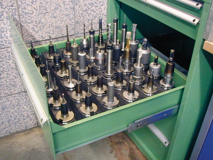 9000453680 - Detailbild_Werkzeugträger SK40 a. PP Modul 6er B.595xT.90xH.101mm