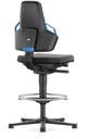 9000454338 - Detailbild_Arbeitsdrehstuhl Nexxit Bodengleiter+Fußring Grifffarbe blau Supertec-Gewebe