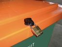9000491224 - Detailbild_Streugutbehälter L945xB725xH930mm 400l HD-PE grün/orange