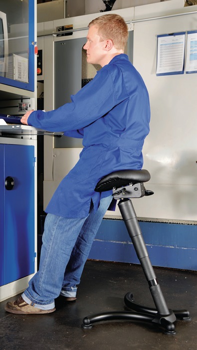9146454570 - Detailbild_Stehhilfe PU-Schaum Sitz-H.630-840mm STA schwarz MEY