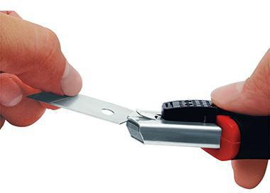 9199100809 - Detailbild_WEDO Cutter Auto Load 78418 18mm +6Klingen rot/schwarz