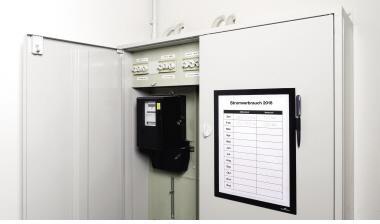 9199131377 - Detailbild_DURABLE Informationsrahmen 498901 DIN A4 magnetisch schwarz