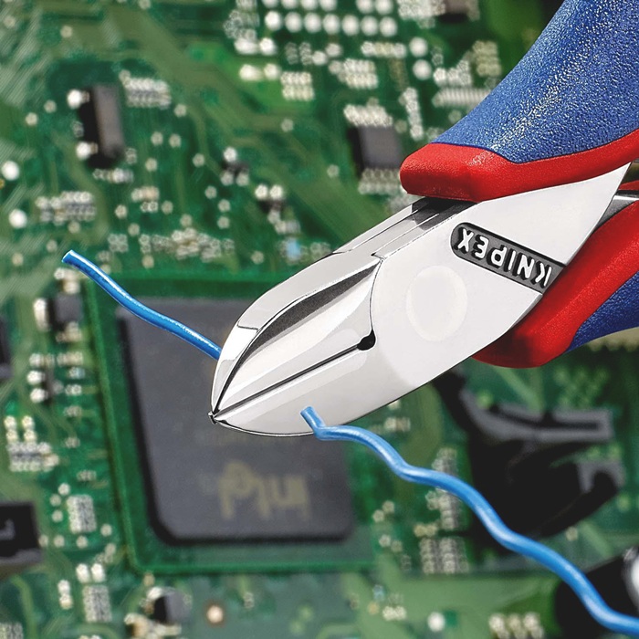 4000810740 - Detailbild_Elektronikseitenschneider L.115mm Form 1 Facette ja 2K-Hülle spiegelpol.KNIPEX