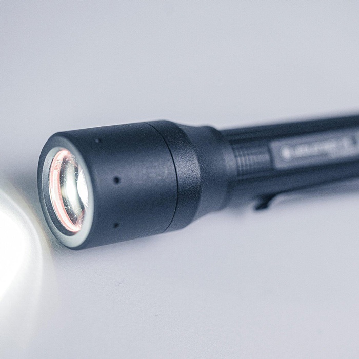 4000901318 - Detailbild3_LED-Taschenlampe P5 200/80/20 lm Batterie 170/100/60m