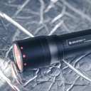 4000901321 - Detailbild2_LED-Taschenlampe P7 650/300/40 lm Batterie AAA NiMH 1.2V 400/250/85m