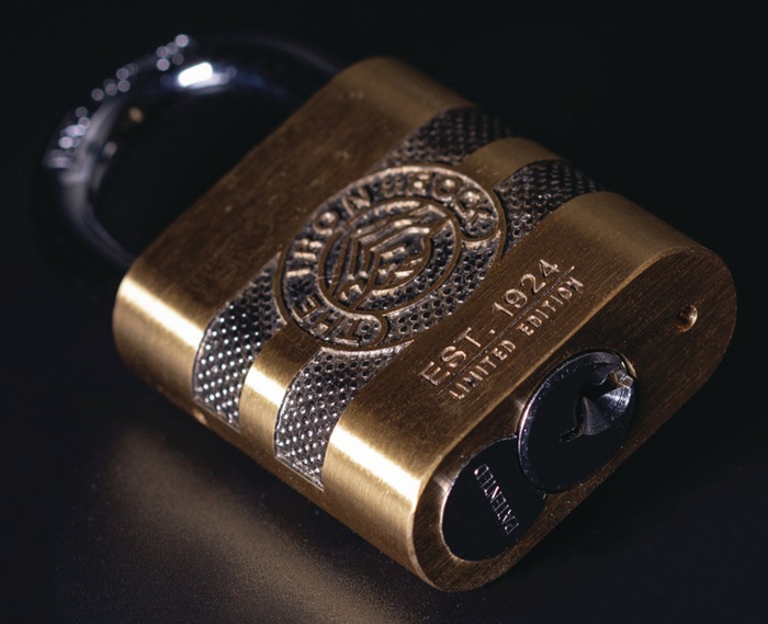 ABUS Zylindervorhangschloss 83/45 IRON ROCK vs.